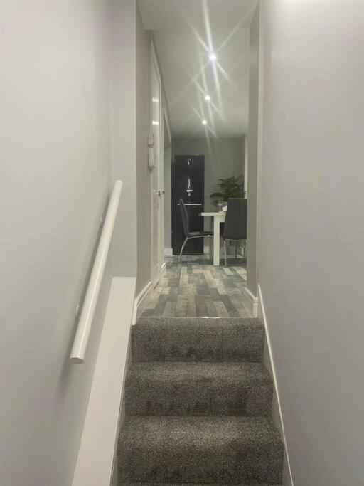 Rivendell Modern 2 Bedroom Apartment In St Peters Village Sleeps 6 Broadstairs Buitenkant foto